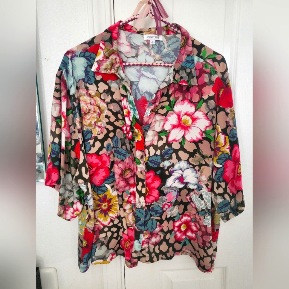 Johnny Was 100% Silk Button Down Blouse And Matching Wide Leg Pants, size XL